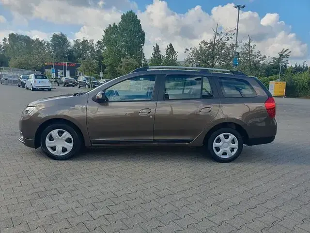 Occasion Dacia Logan Lauréate 73 ch (53 kW) 2017 Marron Berline
