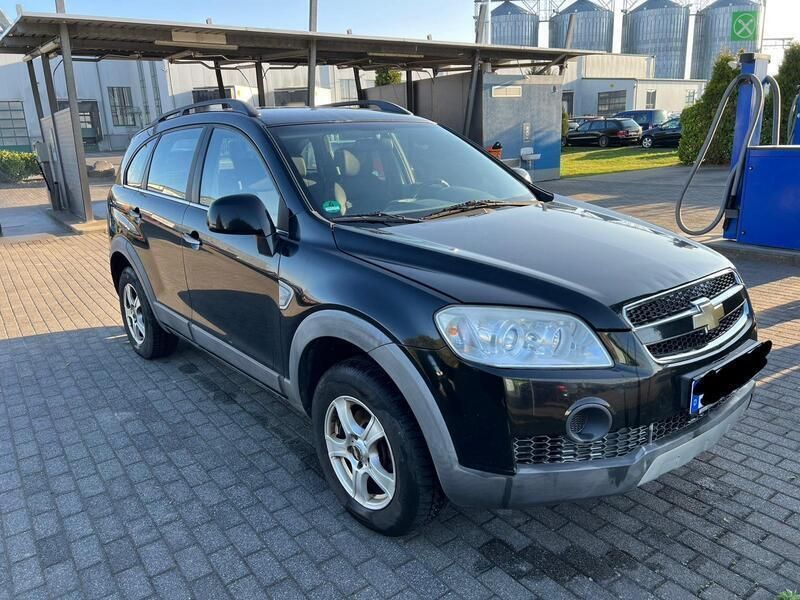 Schwarz Gebraucht 2008 Chevrolet Captiva SUV | 3.600 € (Fairer Preis) - Bild 1/4