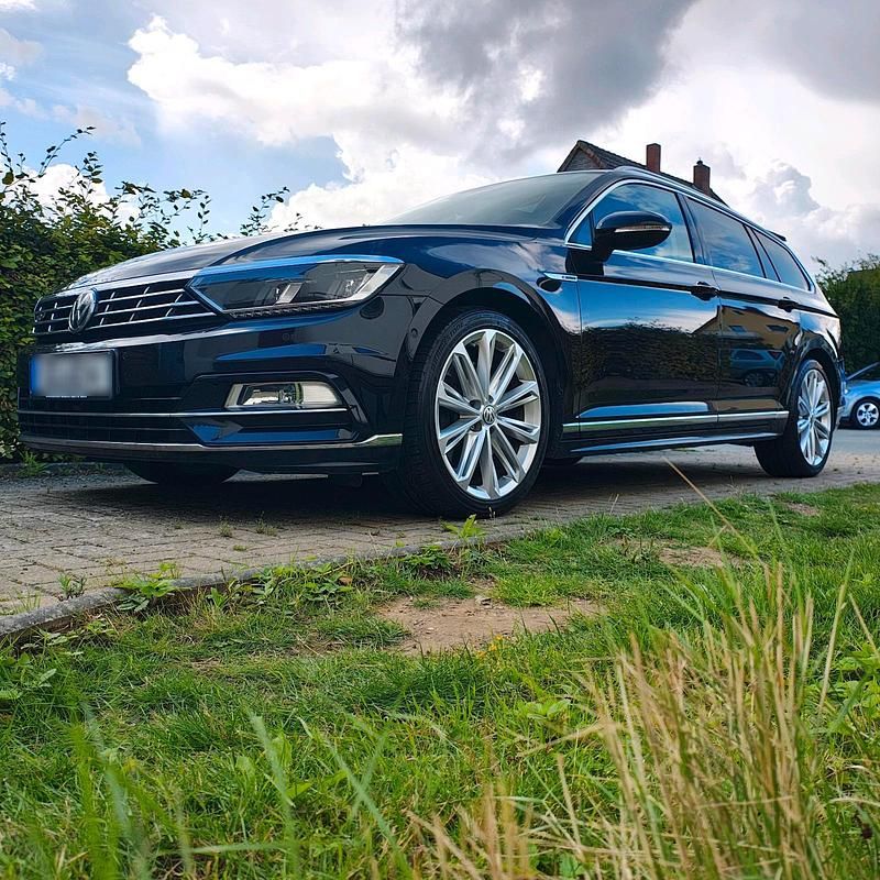 Gebraucht VW Passat R 239 PS (175 kW) 2017 Schwarz Kombi