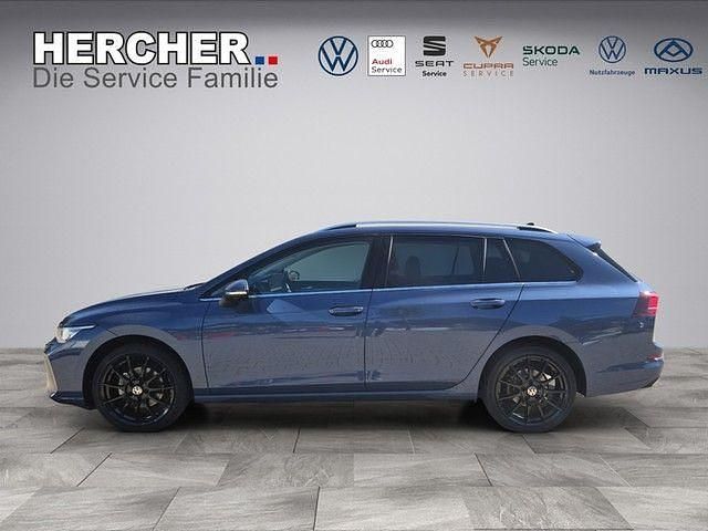 Gebraucht VW Golf VIII Style 150 PS (110 kW) 2024 Blau Kombi
