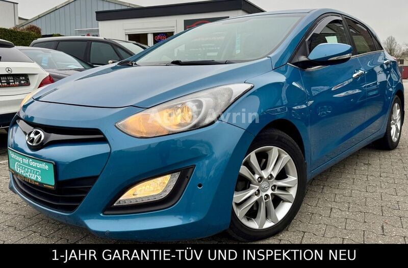 Blau Gebraucht 2013 Hyundai i30 Style Limousine | 9.899 € (Fairer Preis) - Bild 1/4