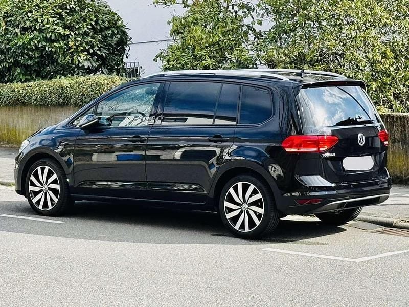 Blau Gebraucht 2020 VW Touran United Van / Kleinbus | 18.500 € (Guter Preis) - Bild 1/4