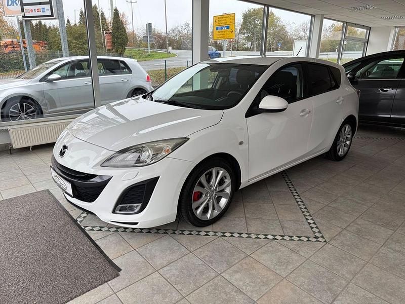 Weiß Gebraucht 2010 Mazda 3 Sports-Line Limousine | 4.399 € (Guter Preis) - Bild 1/4