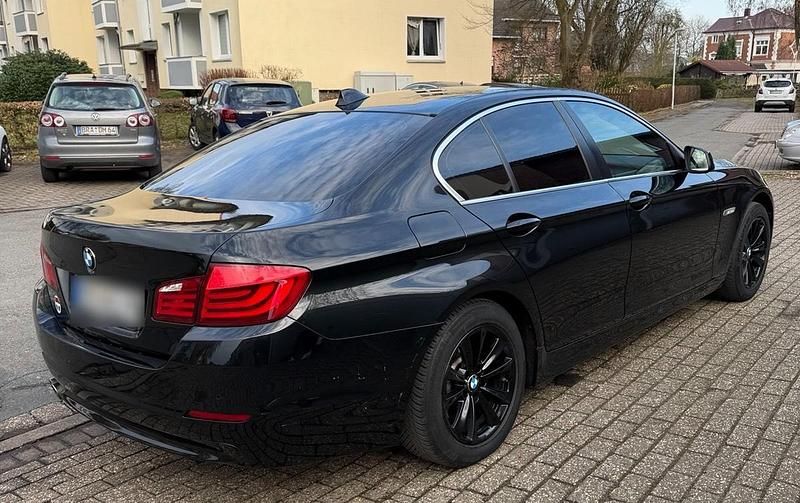 Gebraucht BMW 530 258 PS (189 kW) 2012 Schwarz Limousine