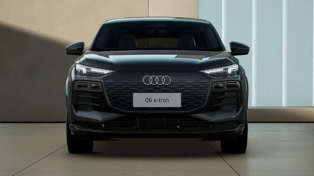 Gebraucht Audi Q6 Sportback e-tron Ambiente 284 kW (387 PS) 2025 Grau SUV