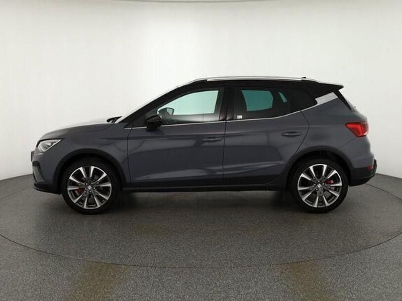 Neu Seat Arona FR 116 PS (85 kW) 2025 Schwarz SUV