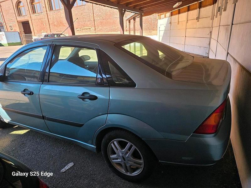 Usata Ford Focus 115 CV (84 kW) 1999 Verde Berlina