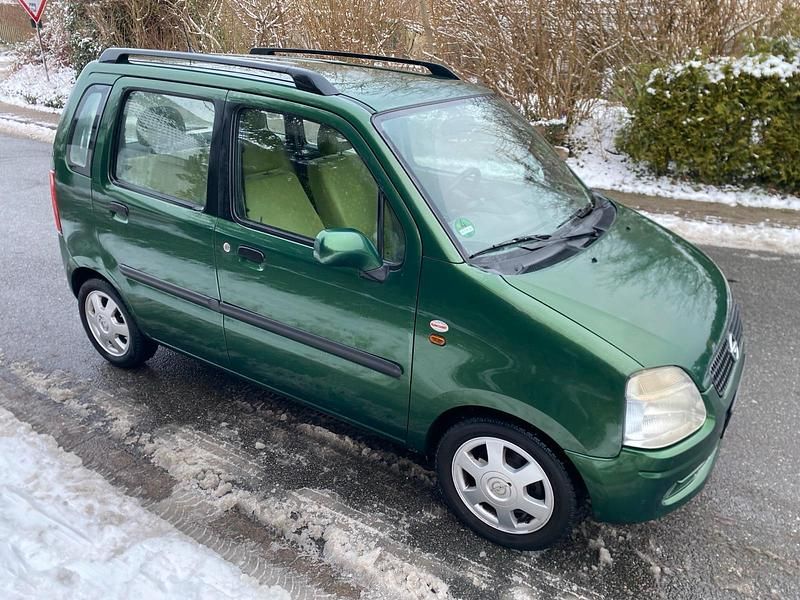 Grün Gebraucht 2001 Opel Agila Limousine | 1.750 € (Fairer Preis) - Bild 1/4