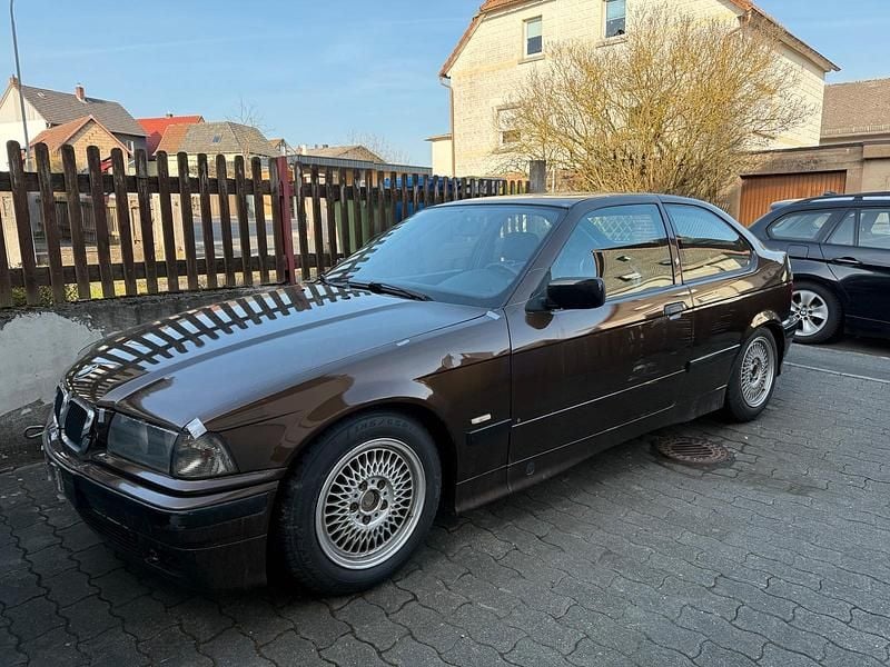 Gebraucht BMW 316 Compact 102 PS (75 kW) 1998 Braun Kleinwagen