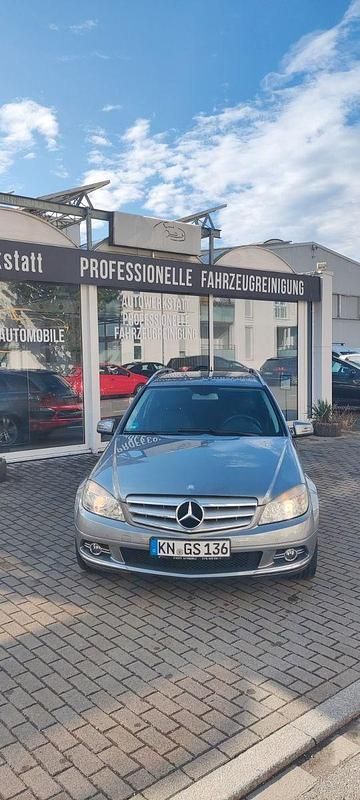 Grau Gebraucht 2010 Mercedes C180 Kombi | 9.900 € (Fairer Preis) - Bild 1/4