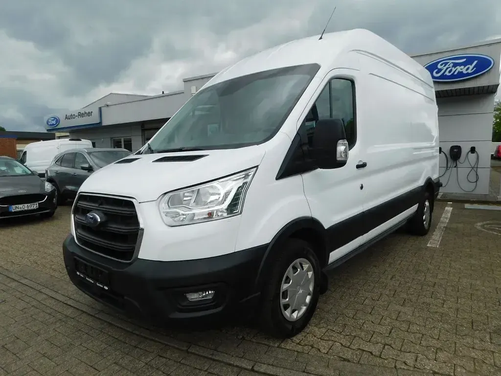 Gebraucht Ford Transit Trend 131 PS (96 kW) 2020 Weiß Limousine