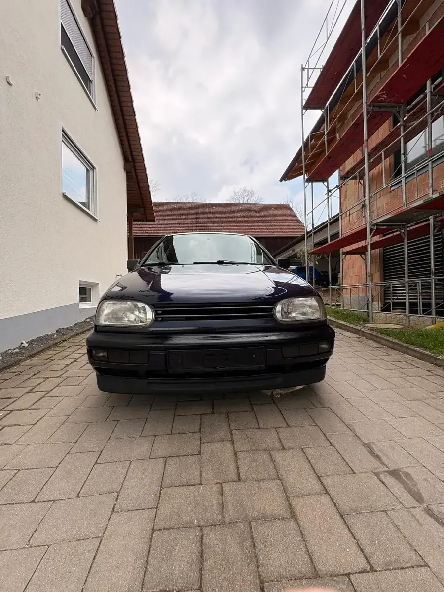 Brugt VW Golf III 60 HK (44 kW) 1997 Blå Hatchback