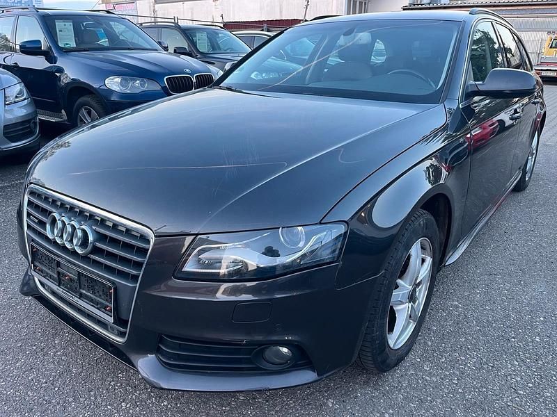 Second-hand Audi A4 Sport 145 CP (106 kW) 2011 Gri Break
