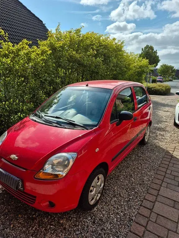 Gebraucht Chevrolet Matiz 52 PS (38 kW) 2009 Rot Kleinwagen