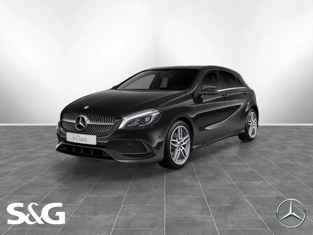 Gebraucht Mercedes A180 AMG 122 PS (89 kW) 2018 Limousine