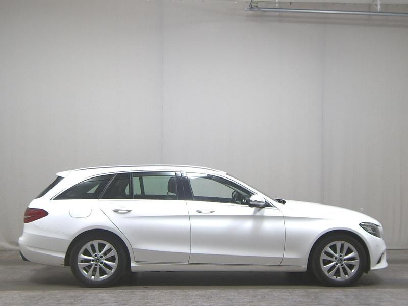 Weiss Gebraucht 2019 Mercedes C220 Avantgarde Kombi | 16.980 € (Superpreis) - Bild 1/4
