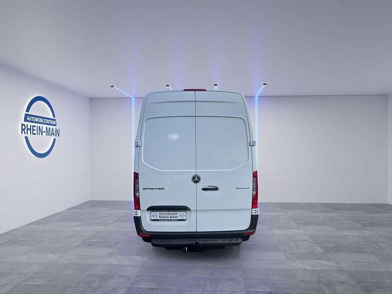 Używany Mercedes Sprinter 143 KM (105 kW) 2018 Biały Van