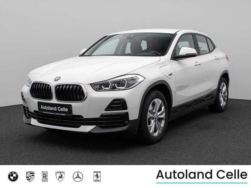 Alpinweiss uni300schwarz Gebraucht 2022 BMW X2 Sport Line SUV | 23.499 € (Superpreis) - Bild 1/4