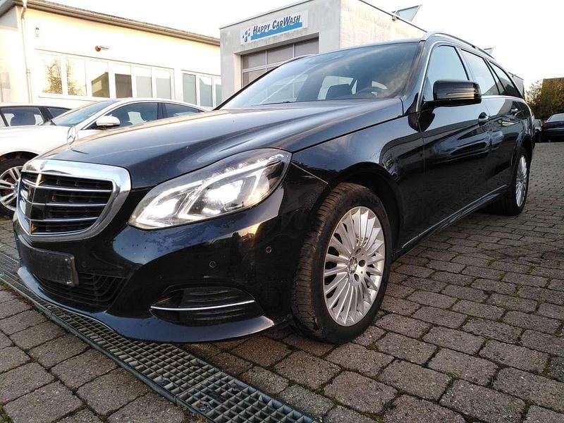 Gebraucht Mercedes E350 252 PS (185 kW) 2013 Obsidianschwarz  metalliclack Kombi