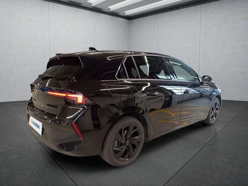 Gebraucht Opel Astra 131 PS (96 kW) 2025 Schwarz Limousine