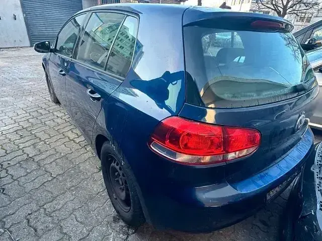 Gebraucht VW Golf VI 105 PS (77 kW) 2012 Andere Kleinwagen