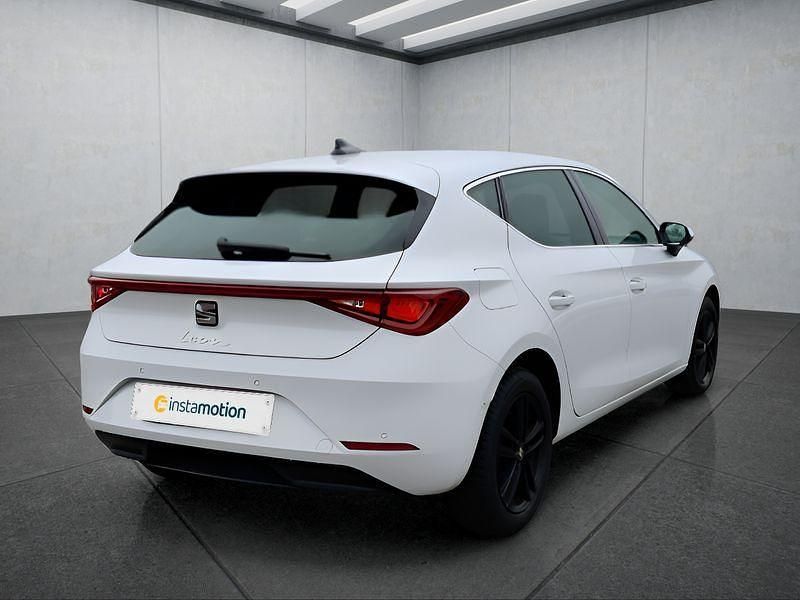 Second-hand Seat Leon 131 CP (96 kW) 2022 Alb Hatchback