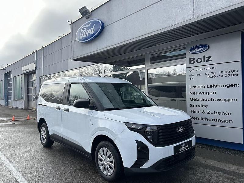Neu Ford Tourneo Courier Trend 125 PS (91 kW) 2026 Weiß Van / Kleinbus