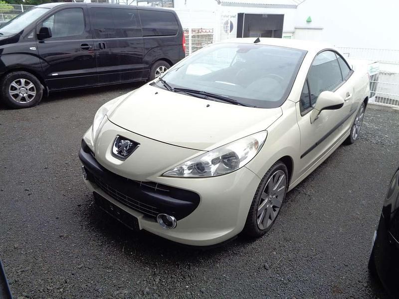 Lack creme parthenon/decke Gebraucht 2007 Peugeot 207 CC Sport Cabrio | 1.390 € (Superpreis) - Bild 1/4
