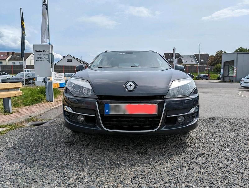Schwarz Gebraucht 2012 Renault Laguna III Kombi | 4.500 € (Fairer Preis) - Bild 1/4