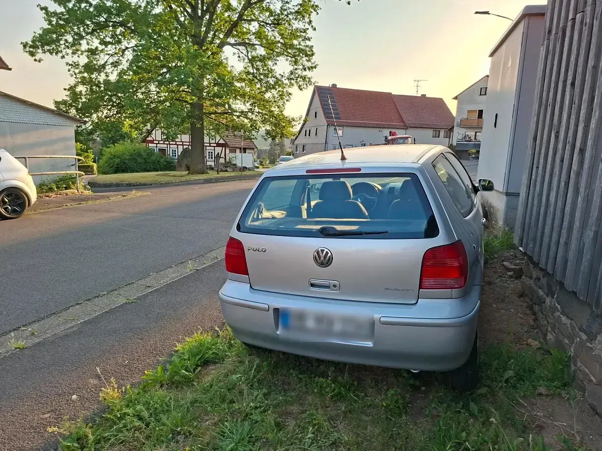 Gebraucht VW Polo 60 PS (44 kW) 2000 Silber Kleinwagen