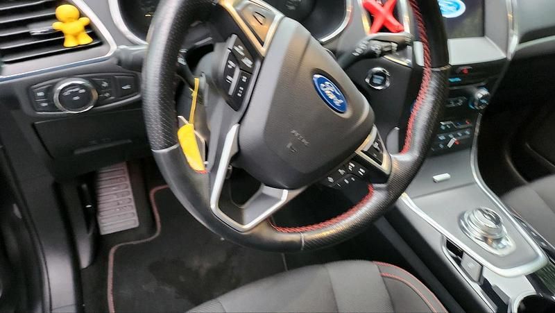 Gebraucht Ford S-MAX ST-Line 190 PS (139 kW) 2019 Braun Van / Kleinbus