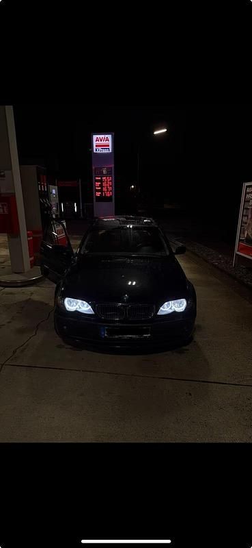 Schwarz Gebraucht 2003 BMW 316 Limousine | 1.200 € (Superpreis) - Bild 1/4