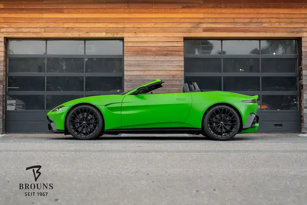 Gebraucht Aston Martin V8 Vantage 510 PS (375 kW) 2022 Grün Cabrio