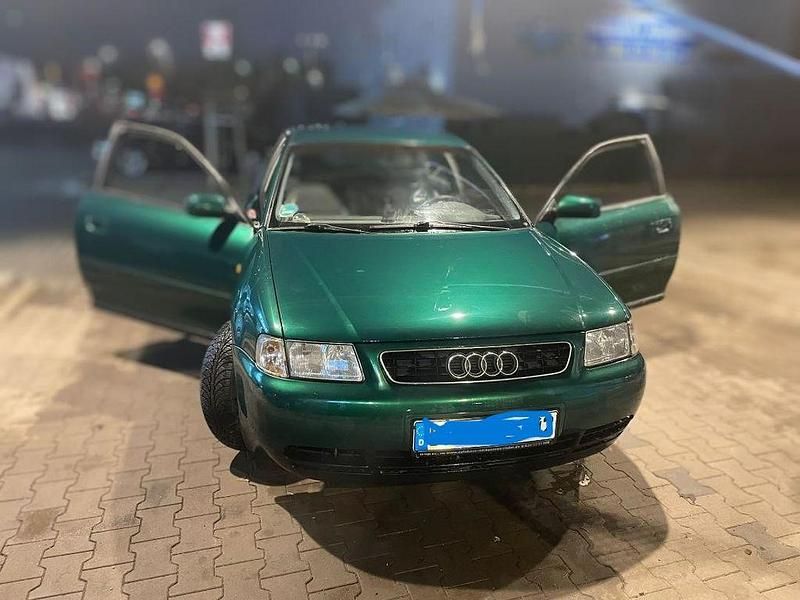 Gebraucht Audi A3 Ambiente 101 PS (74 kW) 1998 Grün Kleinwagen