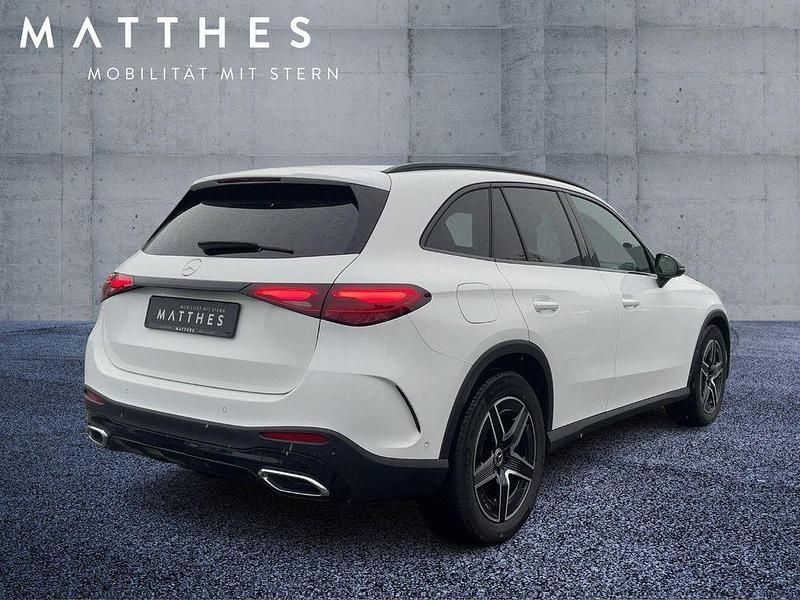 Gebraucht Mercedes GLC220 AMG 197 PS (144 kW) 2025 Weiß SUV