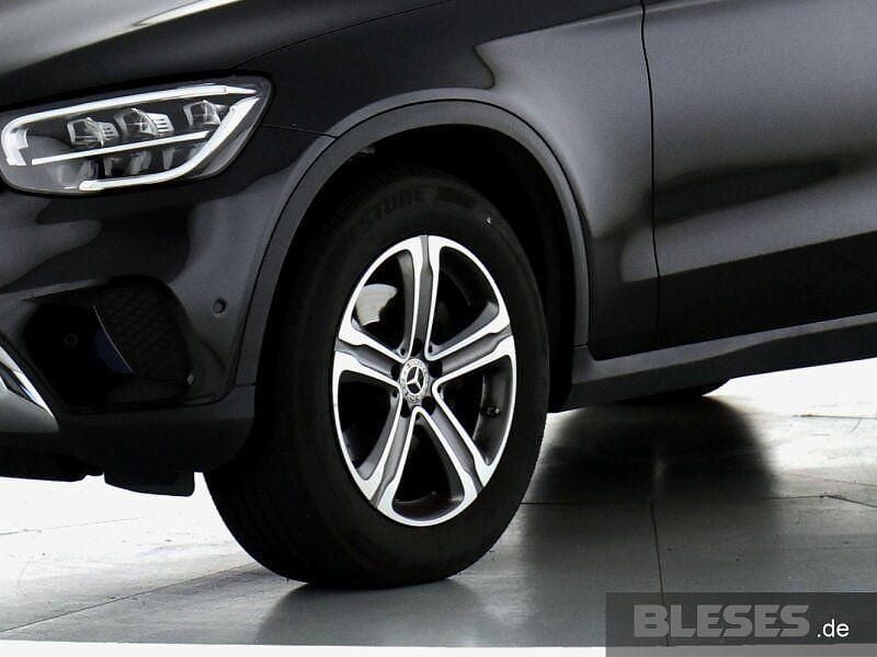 Gebraucht Mercedes GLC220 Style 194 PS (142 kW) 2022 Lack obsidianschwarz SUV