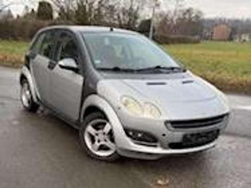 Usata Smart ForFour Basis 75 CV (55 kW) 2004 Grigio Utilitaria