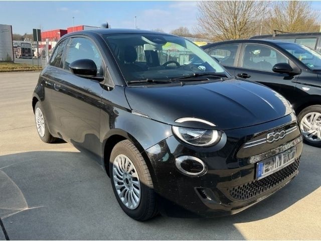 Gebraucht Fiat 500e Action 69 kW (95 PS) 2022 Onyx schwarz) (schwarz Kleinwagen