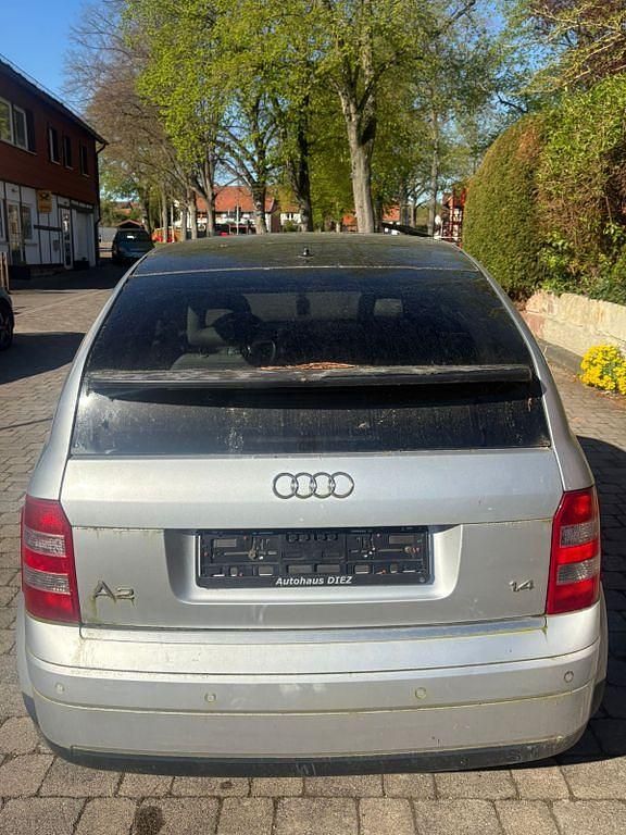 Second-hand Audi A2 75 CP (55 kW) 2001 Gri Hatchback