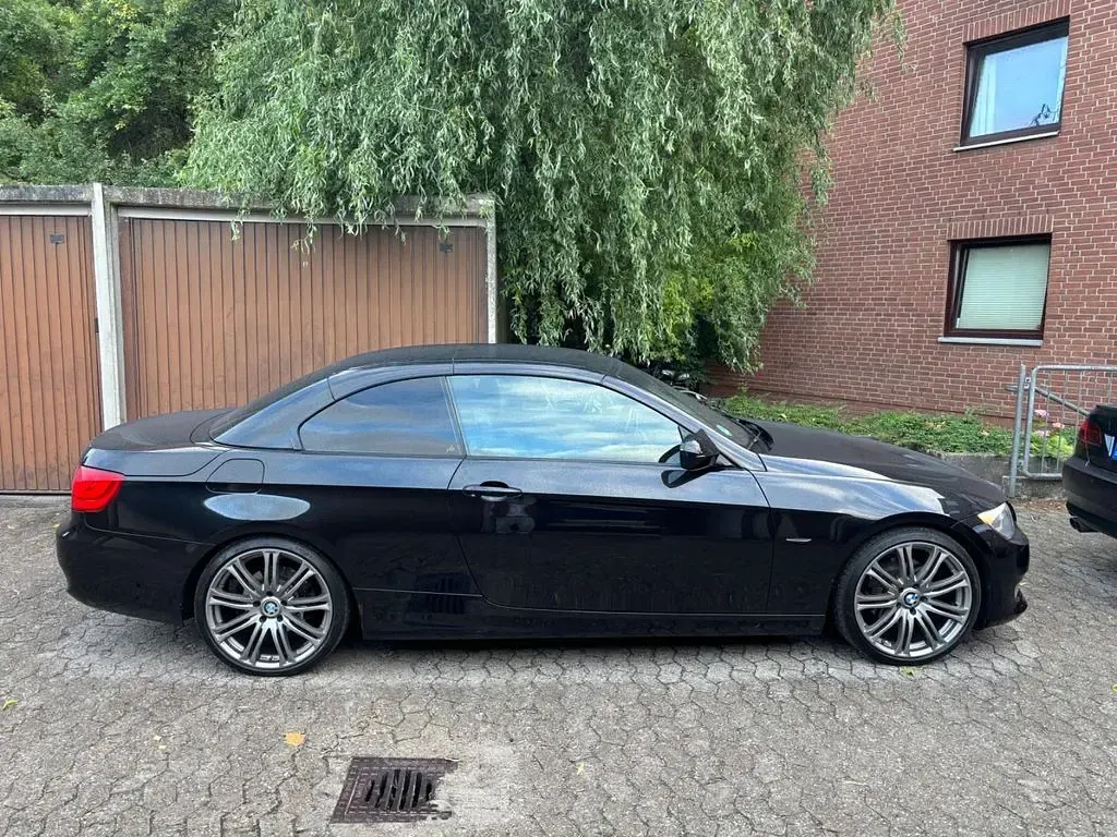 Gebraucht BMW 320 Cabriolet Sport Line 184 PS (135 kW) 2011 Schwarz Cabrio