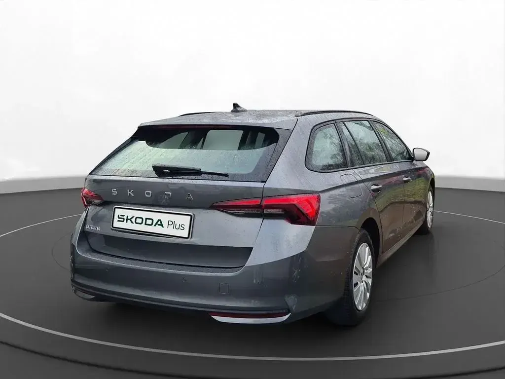 Usata Skoda Octavia Essence 116 CV (85 kW) 2025 Grigio Station wagon