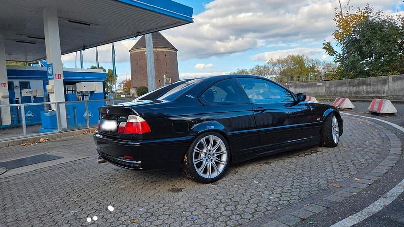 Second-hand BMW 325 Performance 192 CP (141 kW) 2001 Negru Coupe