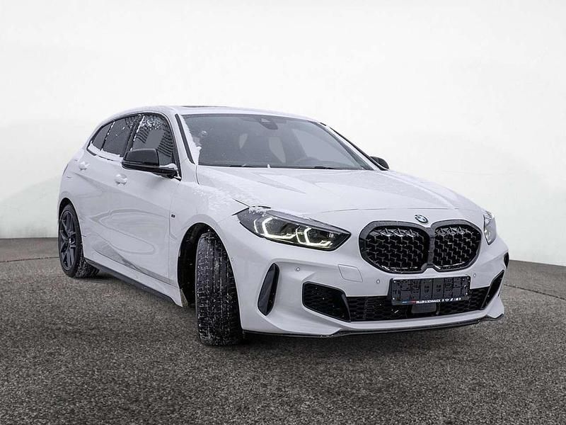 Gebraucht BMW 135 306 PS (225 kW) 2022 Alpinweiss Kleinwagen
