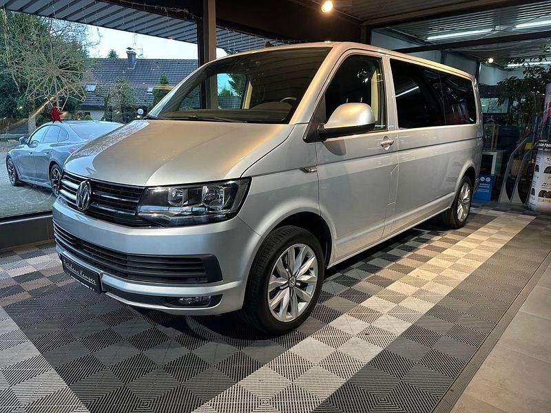 Silber Gebraucht 2016 VW Multivan Comfortline Van | 42.490 € - Bild 1/4