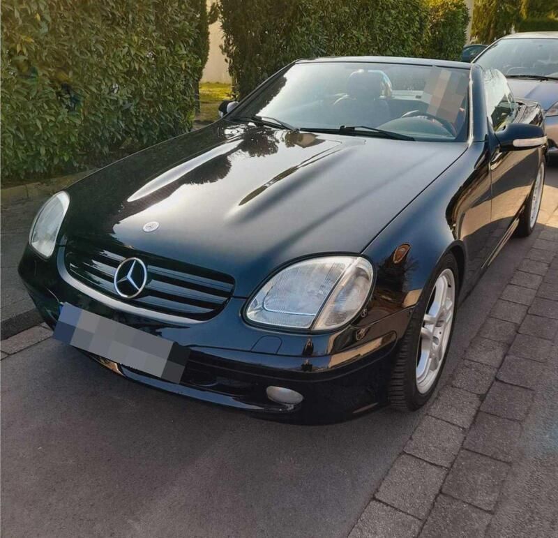 Schwarz Gebraucht 2001 Mercedes SLK320 AMG Cabrio | 9.000 € (Fairer Preis) - Bild 1/4
