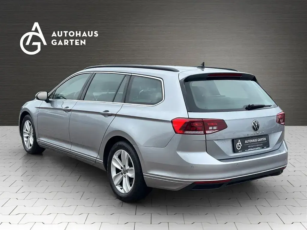 Second-hand VW Passat 200 CP (147 kW) 2023 Argintiu Break