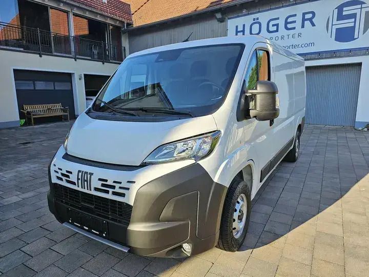 Weiß Neu 2025 Fiat Ducato Van | 30.535 € (Guter Preis) - Bild 1/3