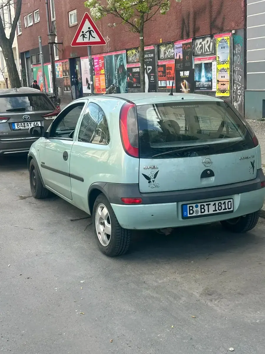 Second-hand Opel Corsa 75 CP (55 kW) 2001 Verde Hatchback
