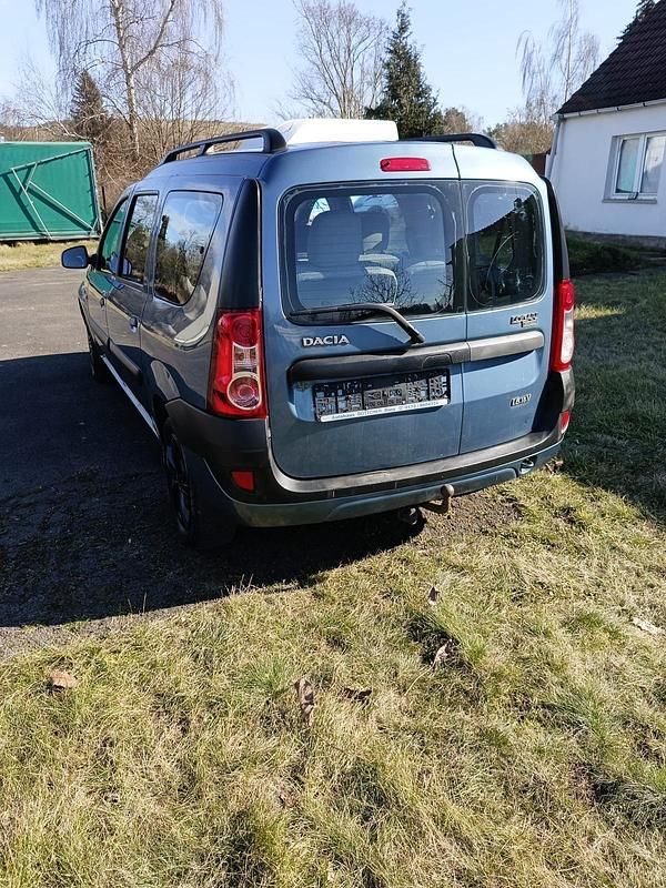 Occasion Dacia Logan 105 ch (77 kW) 2009 Bleue Berline