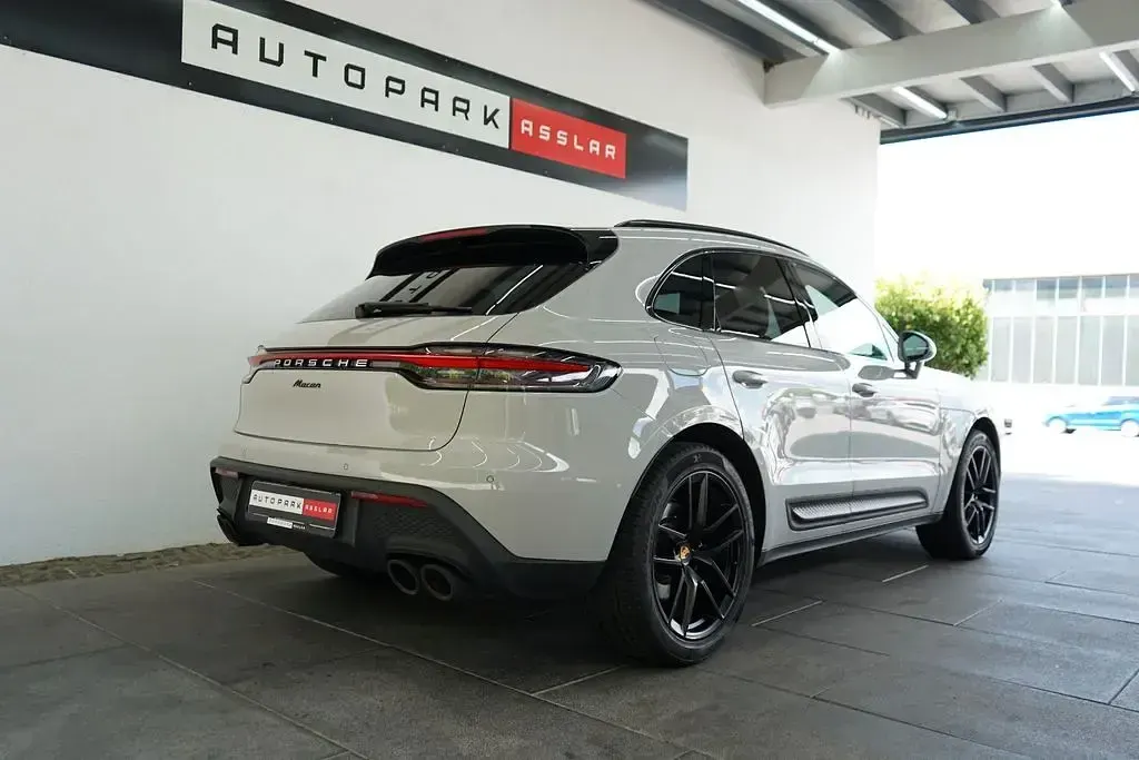 Gebraucht Porsche Macan 265 PS (194 kW) 2023 Kreide SUV